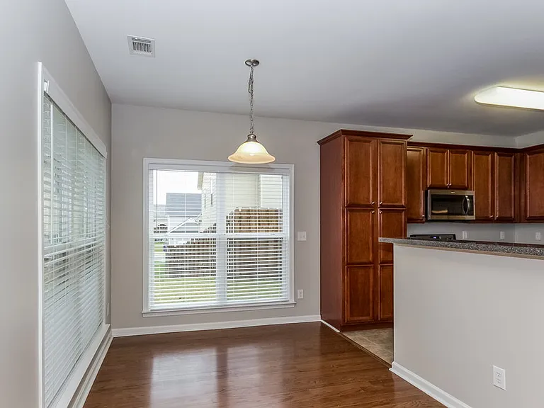 34 Cliffhaven Cir — Photo 6