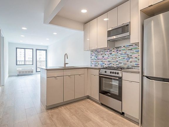 3rd image of 238 E 106th St #2DD