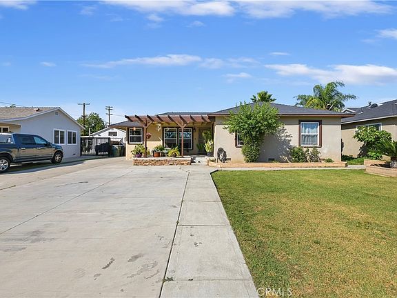 3rd image of 3855 Stansell Dr