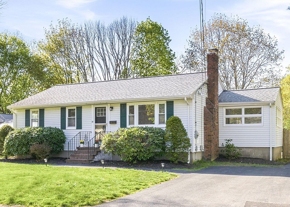 1st image of 32 Essex Rd