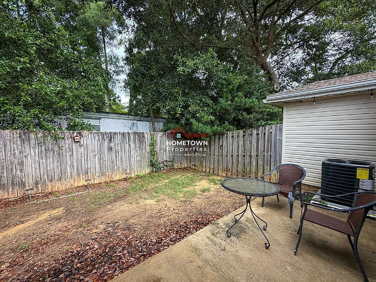 8005 Stonebrook Dr — Photo 22