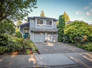 20422 Hollyhills Dr NE, Bothell, WA 98011