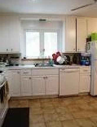 4th image of 274 Dale Dr