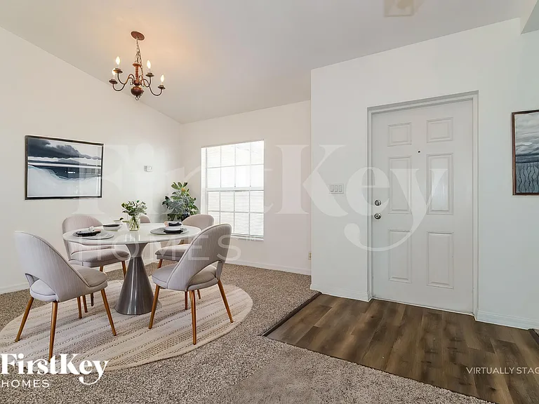 2831 SE Hutchings Ave — Photo 6