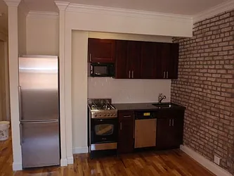 Rented by Icon Realty Management