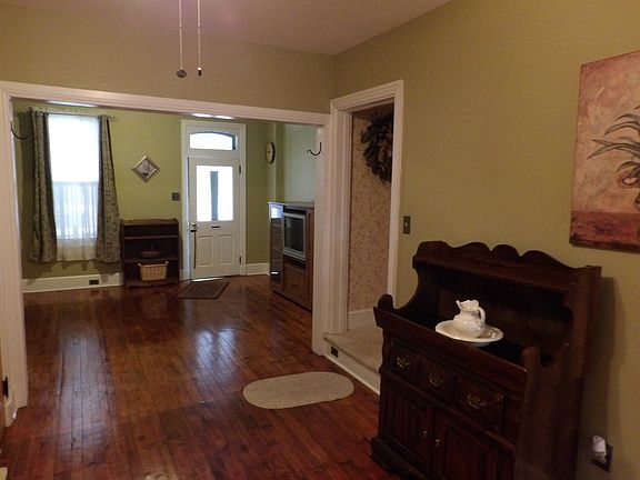 4th image of 511 Hellam St