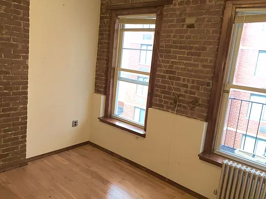 Rented by Urban Real Estate Inc | media 2