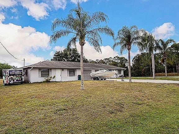 3rd image of 9198 Gulfstream Blvd