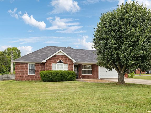 2nd image of 215 Valley Ct