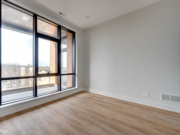 3114 N Ridgeway Ave #304 — Photo 16