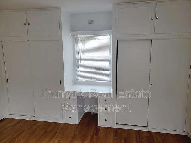 927 E Lexington Dr #A — Photo 11