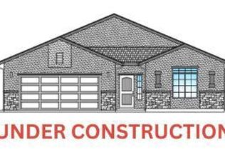 5423 Thumb Rock Rd, Redding, CA 96002