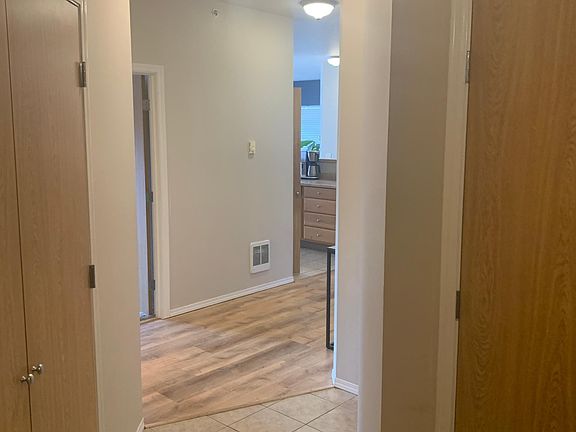 5th image of 500 Darby Dr Unit 302