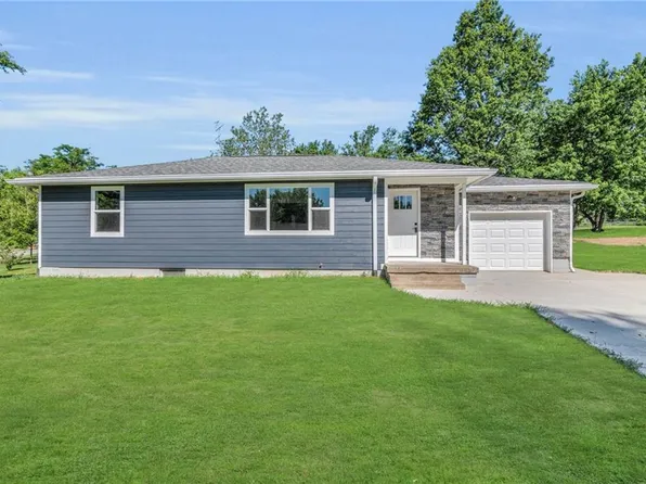 510 W 5th Street Ter, Carrollton, MO 64633