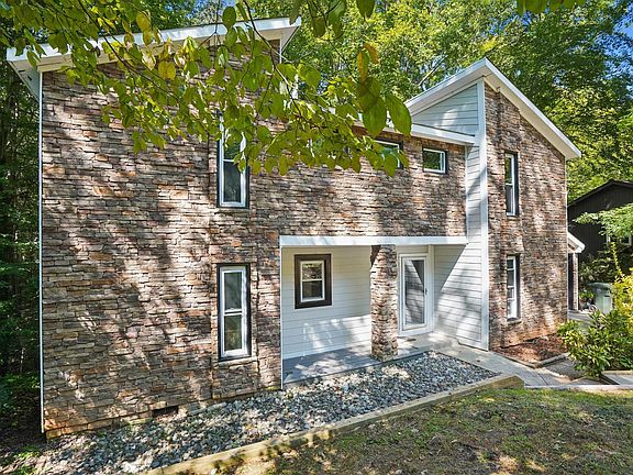 2nd image of 6409 Lakeland Dr