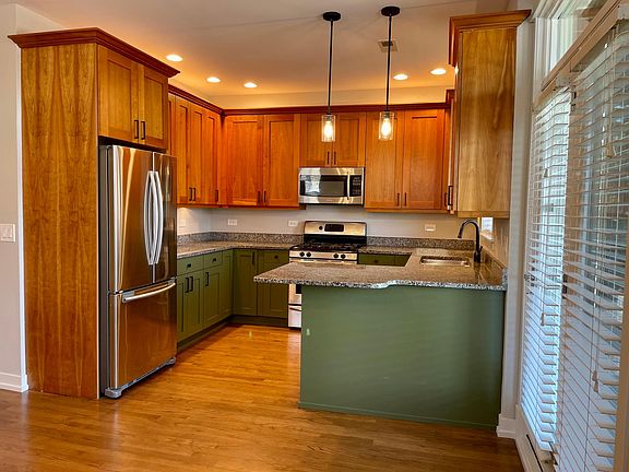 2nd image of 4051 N Damen Ave Unit 3