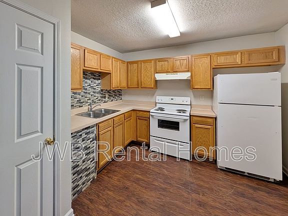 3rd image of 8714 India Ave