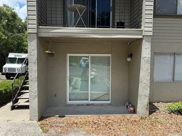 1035 SW 9th St, Gainesville, FL