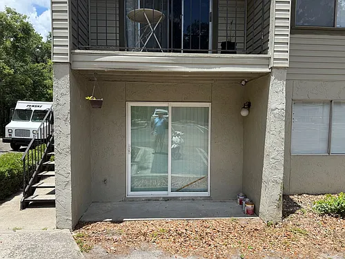 1035 SW 9th St Photo 1