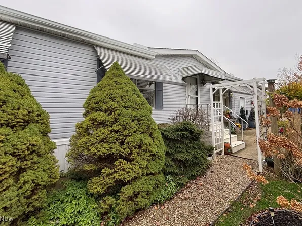 1085 Sagramore Dr N, Streetsboro, OH 44241