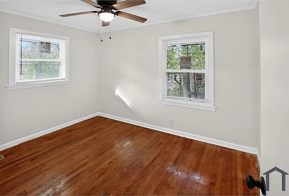 1929 W Oakland Ave — Photo 12
