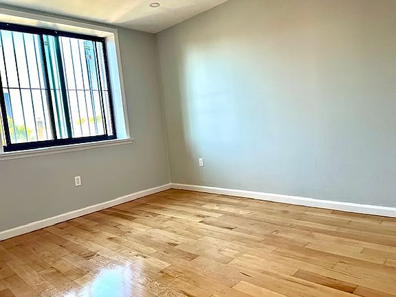 5th image of 3914 8th Ave APT 4R
