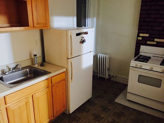 2nd image of 3065 49th St APT 3S
