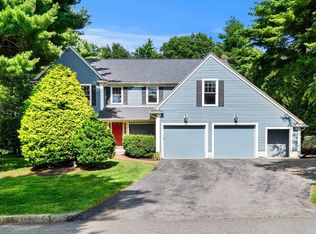 6 Davey Ln, Winchester, MA 01890
