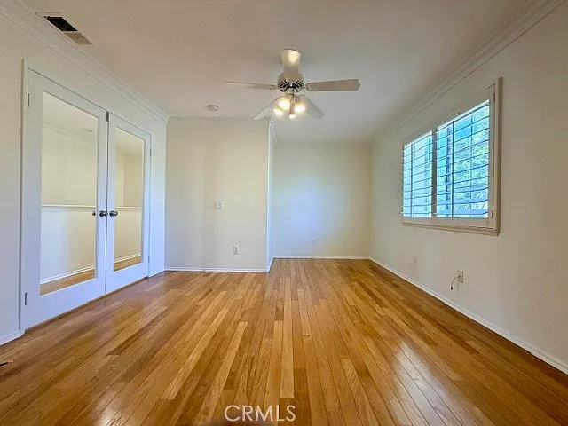 28 Granada — Photo 13