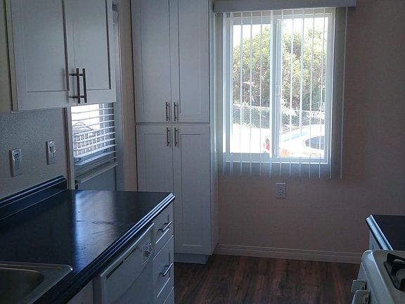 3rd image of 6104 1/2 W Manor Dr