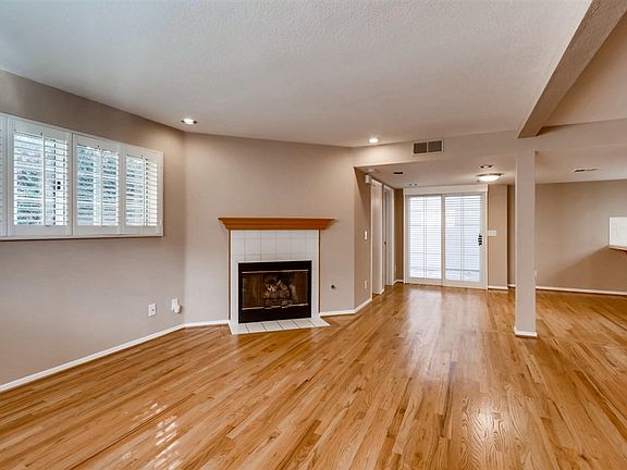 4th image of 1020 Park Pl