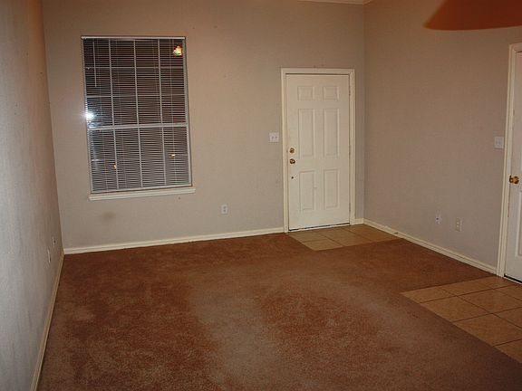 5th image of 221 Wyndham Meadows Way
