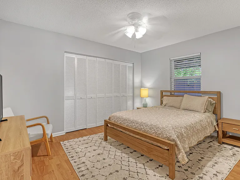 10780 Anderson Ln — Photo 33