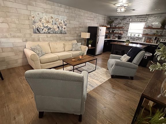2nd image of 1207 W Gore Blvd APT 15