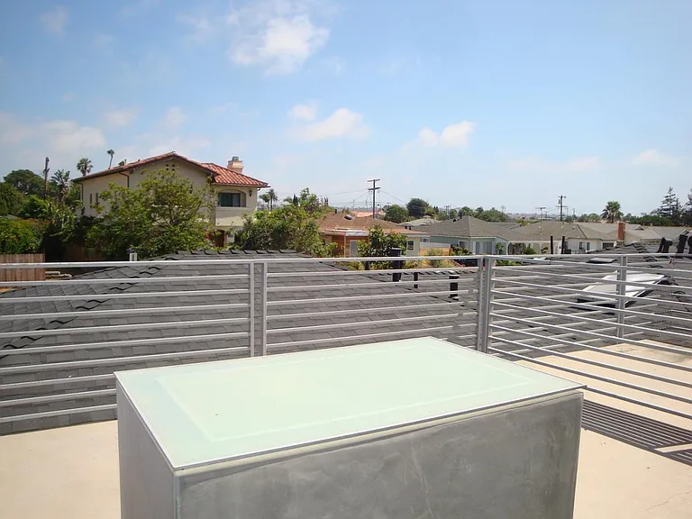 4515 McConnell Ave — Photo 9
