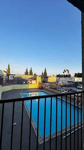 8616 Willis Photo 1