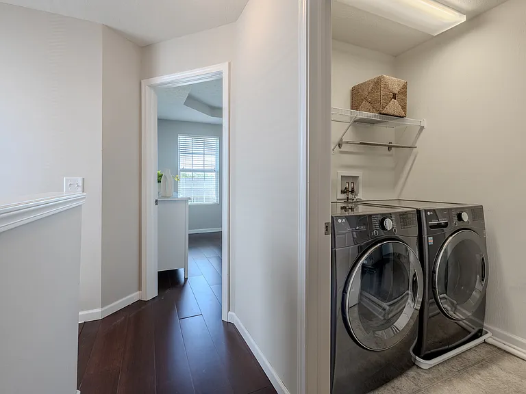 6180 N Pointe Dr — Photo 27