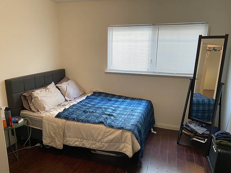 3658 Mentone Ave #4 — Photo 22