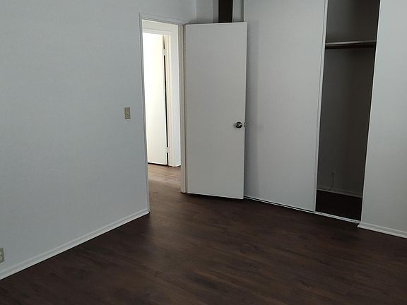 4th image of 73451 Sun Valley Dr APT A