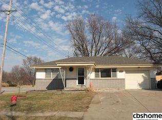 305 S Polk St, Papillion, NE 68046