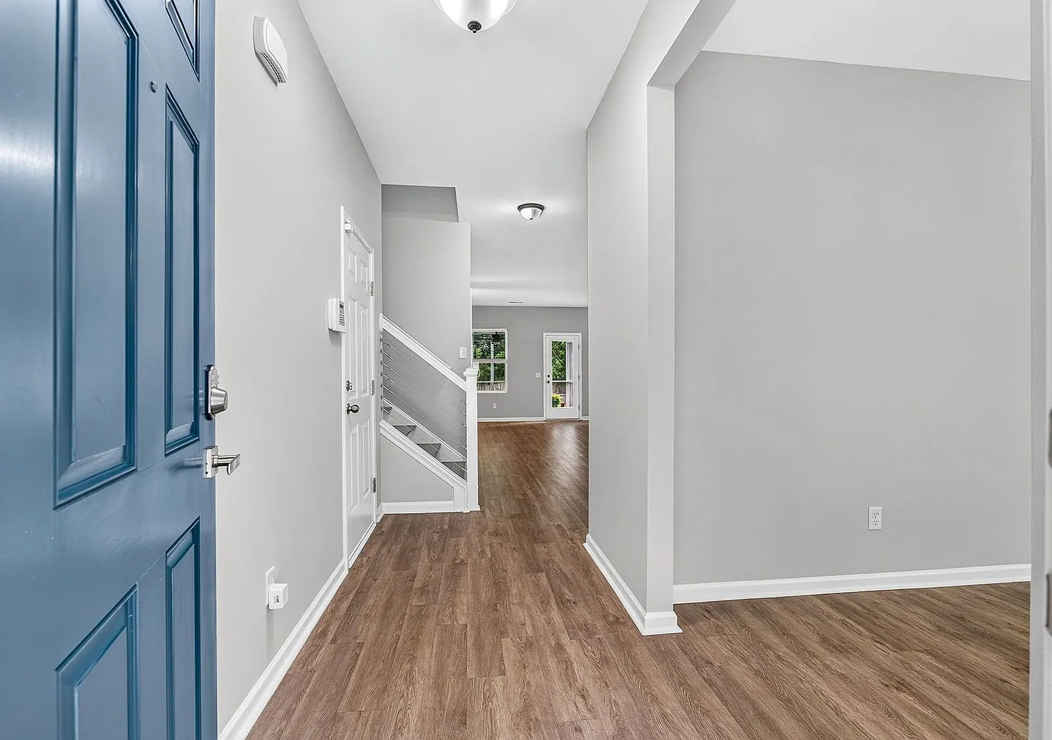 Comfortable Living in Carolina Bay — Photo 4