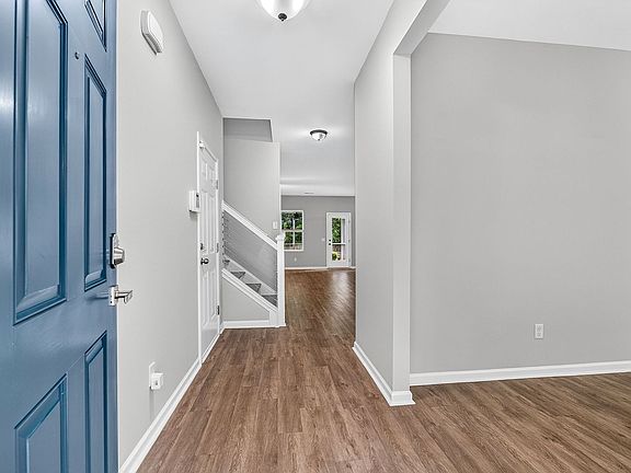 4th image of 1716 Indaba Way
