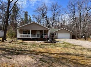 5178 Dorothy St, Indian River, MI 49749