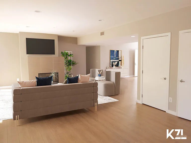14224 Riverside Dr #2 — Photo 6