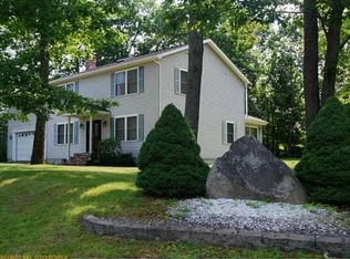 40 Silver Rdg, Veazie, ME 04401