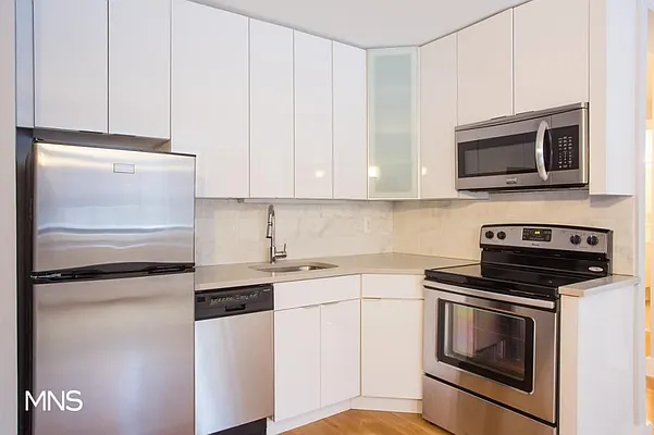 Rented by MNS Marketing | media 22