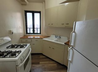 1925 McGraw Ave, Bronx, NY 10462