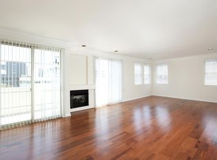 108 S Clark Dr APT 204, West Hollywood, CA 90048
