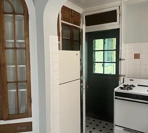 4th image of 4449 N Wolcott Ave APT 2A
