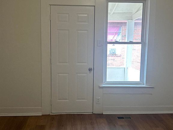 3rd image of 1753 Lee Ave